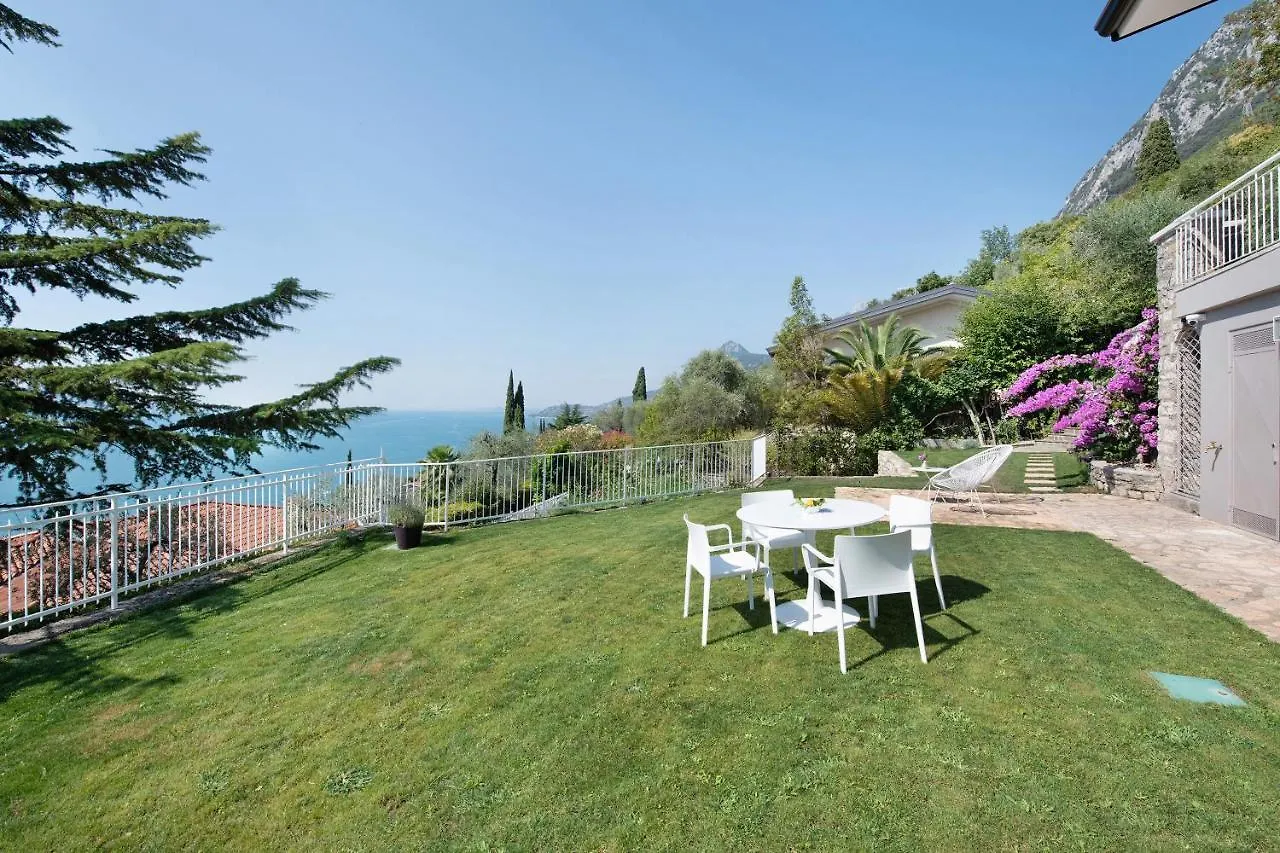 Villa Gargnano 0*,